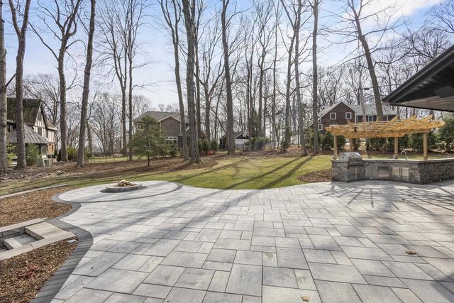 623 Summit Road, Madison, WI 53704