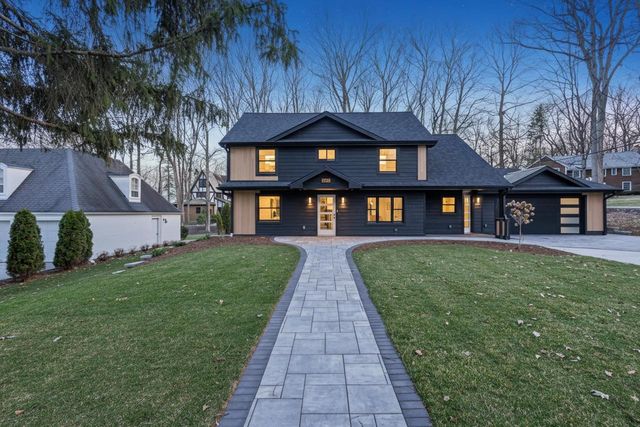 623 Summit Road, Madison, WI 53704