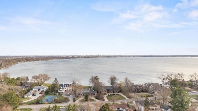 623 Summit Road, Madison, WI 53704