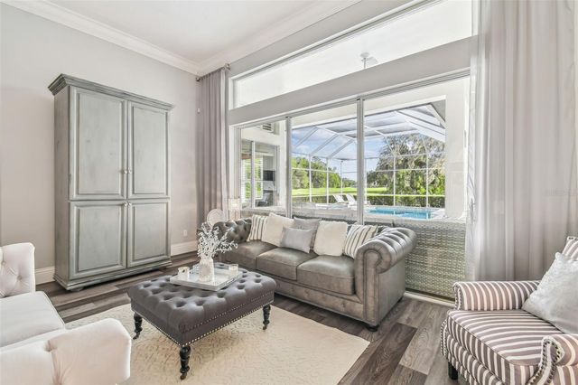 9105 WOODRIDGE RUN DRIVE, Tampa, FL 33647