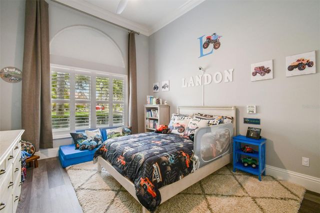 9105 WOODRIDGE RUN DRIVE, Tampa, FL 33647