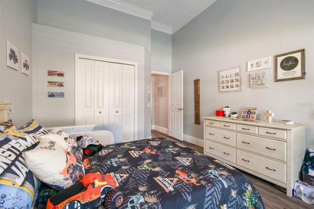 9105 WOODRIDGE RUN DRIVE, Tampa, FL 33647