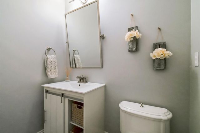 9105 WOODRIDGE RUN DRIVE, Tampa, FL 33647