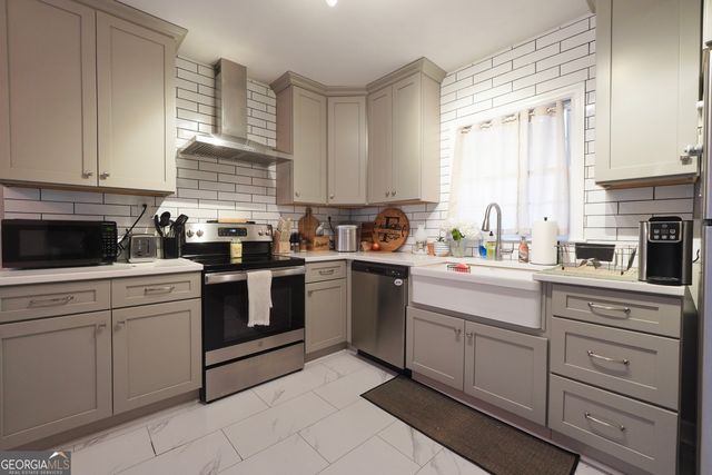 121 Mimosa Drive, Jenkinsburg, GA 30234