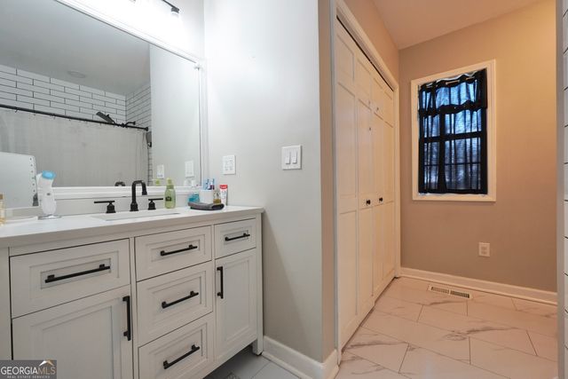 121 Mimosa Drive, Jenkinsburg, GA 30234