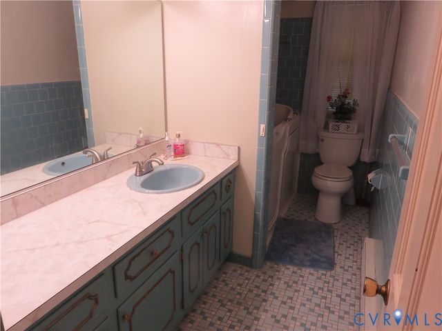 3107 Neale St, Richmond, VA 23223