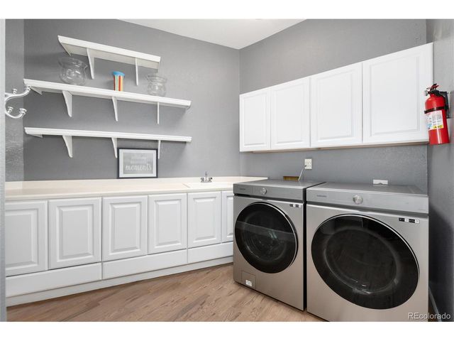 15835 W 67th Pl, Arvada, CO 80007