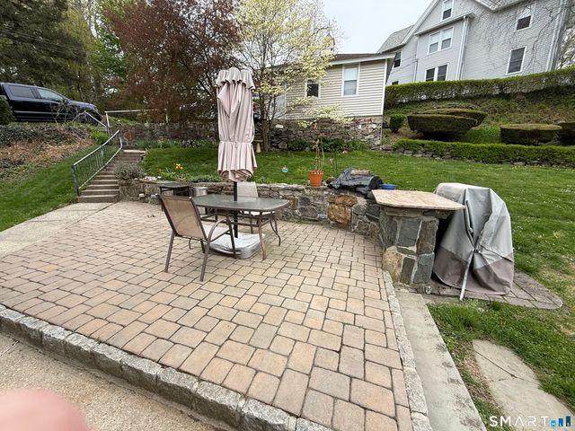 65 Park Street, Shelton, CT 06484