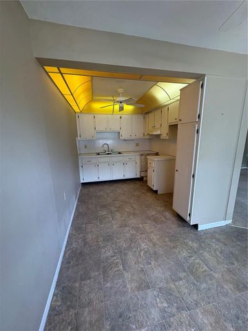 8220 112TH STREET 109, Seminole, FL 33772