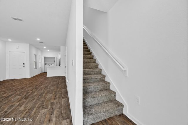 9048 ALPINE ASTER Road, Jacksonville, FL 32256