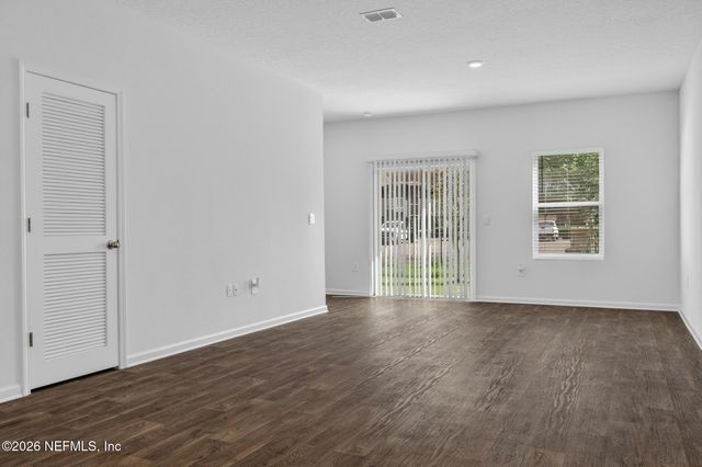 9048 ALPINE ASTER Road, Jacksonville, FL 32256