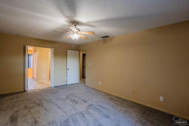 18 Hillbrook Way, Pensacola, FL 32503