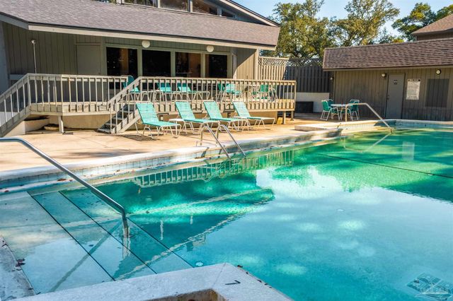 18 Hillbrook Way, Pensacola, FL 32503