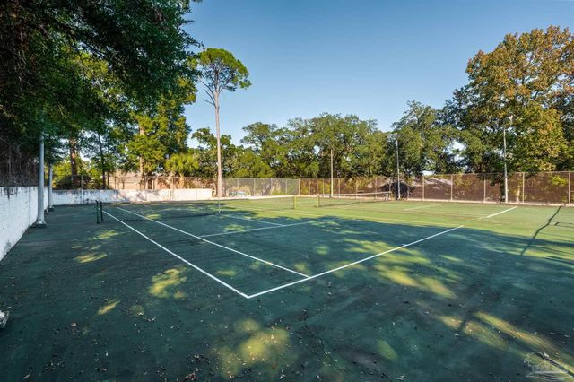 18 Hillbrook Way, Pensacola, FL 32503