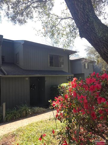 18 Hillbrook Way, Pensacola, FL 32503