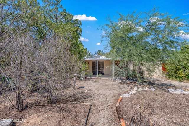 1402 N McKinley Avenue, Tucson, AZ 85712