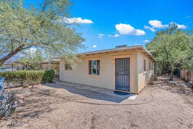 1402 N McKinley Avenue, Tucson, AZ 85712