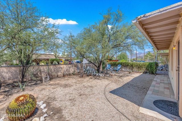 1402 N McKinley Avenue, Tucson, AZ 85712