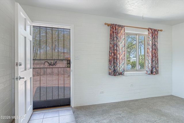 1402 N McKinley Avenue, Tucson, AZ 85712
