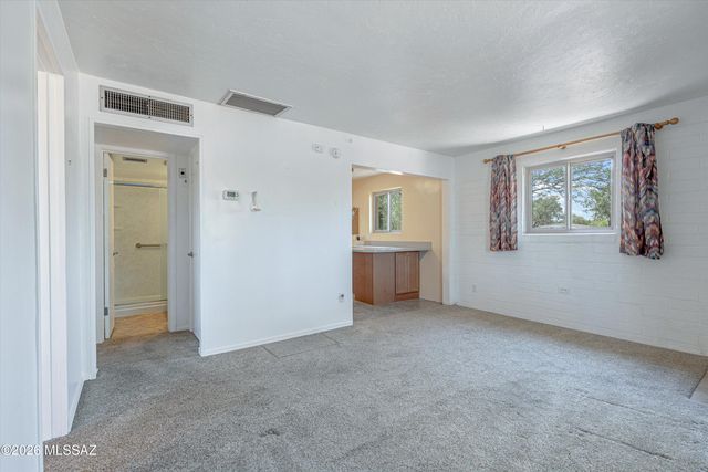 1402 N McKinley Avenue, Tucson, AZ 85712