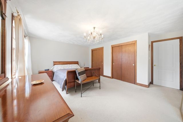 15 Sparhawk Dr., Burlington, MA 01803