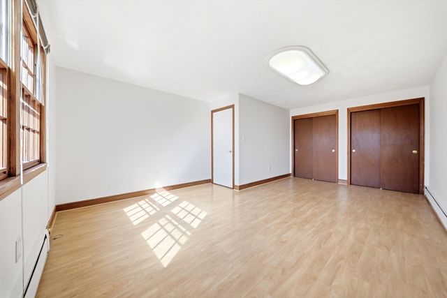 15 Sparhawk Dr., Burlington, MA 01803