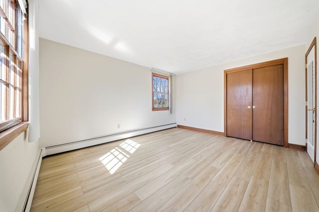 15 Sparhawk Dr., Burlington, MA 01803