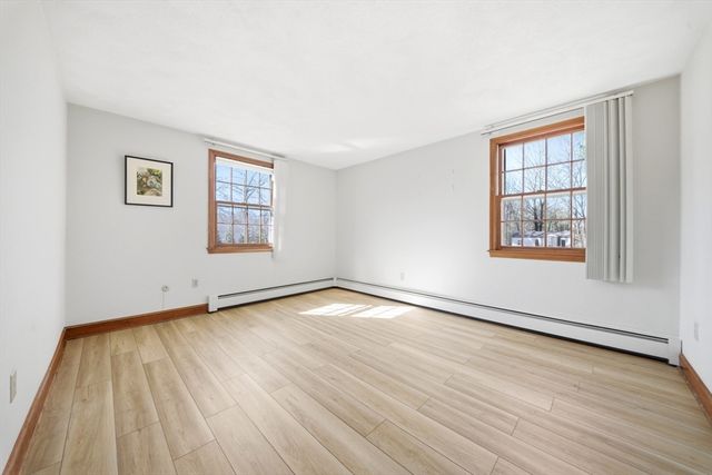 15 Sparhawk Dr., Burlington, MA 01803