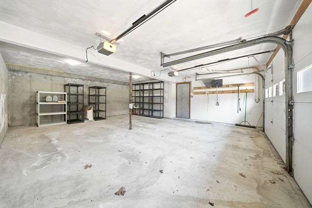 15 Sparhawk Dr., Burlington, MA 01803