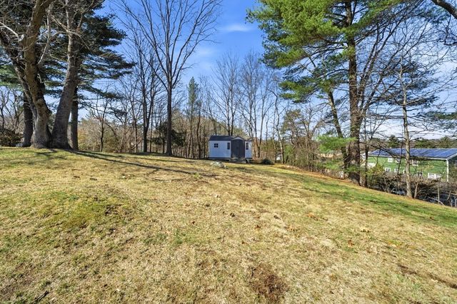 15 Sparhawk Dr., Burlington, MA 01803