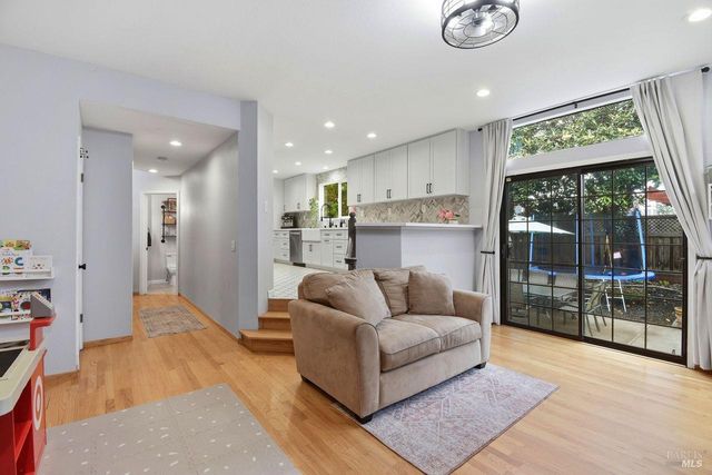 8270 Honor Pl, Cotati, CA 94931