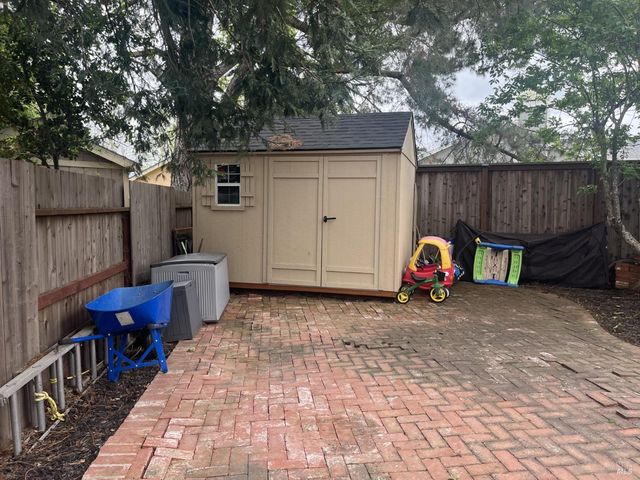 8270 Honor Pl, Cotati, CA 94931