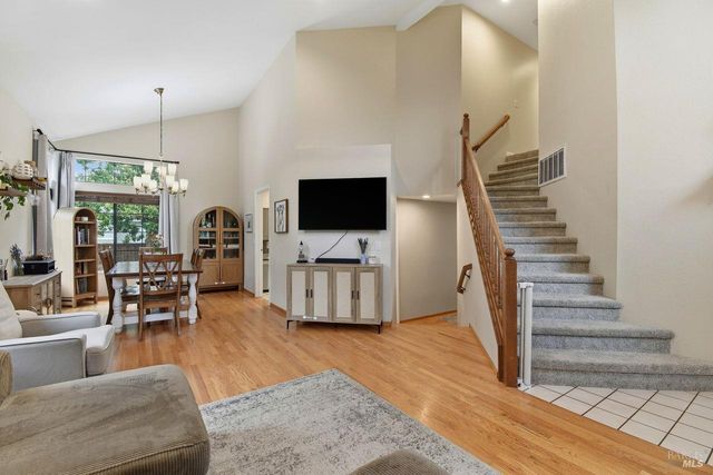 8270 Honor Pl, Cotati, CA 94931