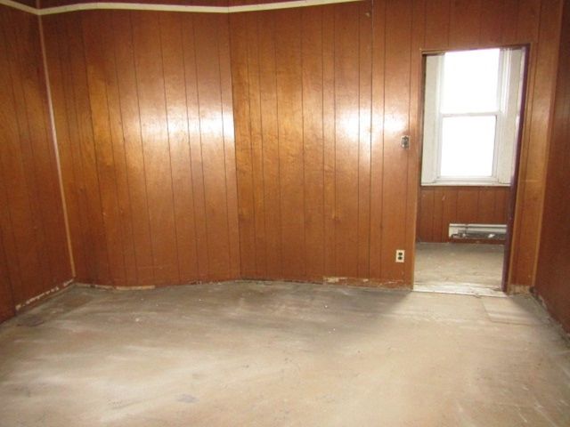 930 7th St, New Kensington, PA 15068