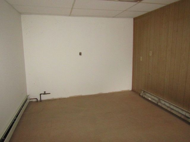 930 7th St, New Kensington, PA 15068