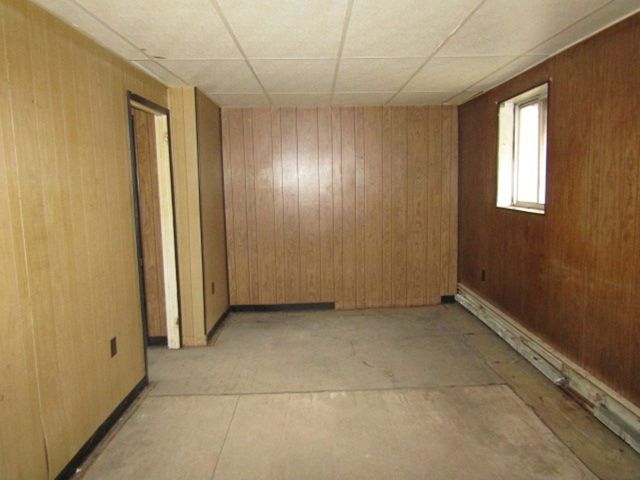 930 7th St, New Kensington, PA 15068