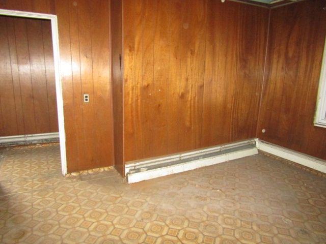 930 7th St, New Kensington, PA 15068