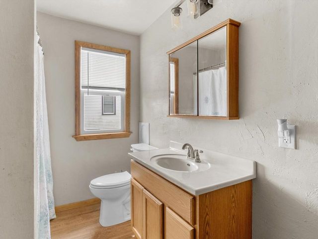 611 S 32nd STREET, Manitowoc, WI 54220
