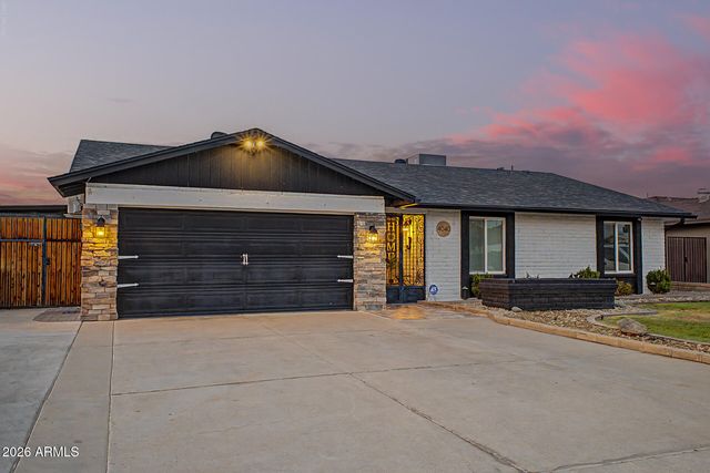 4040 W SWEETWATER Avenue, Phoenix, AZ 85029
