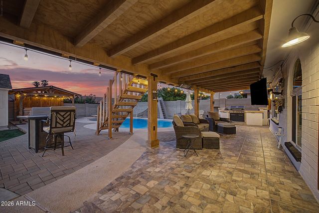 4040 W SWEETWATER Avenue, Phoenix, AZ 85029