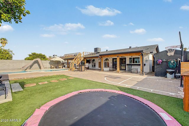 4040 W SWEETWATER Avenue, Phoenix, AZ 85029