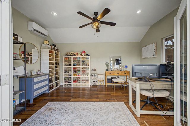 4040 W SWEETWATER Avenue, Phoenix, AZ 85029