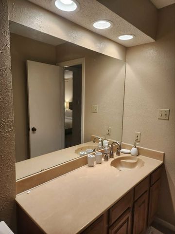 1100 Riverchase Lane 209, Arlington, TX 76011