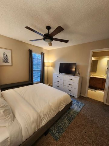 1100 Riverchase Lane 209, Arlington, TX 76011