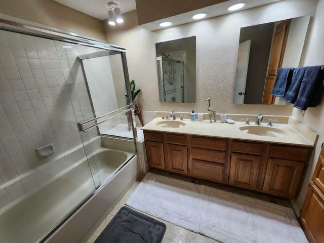 1100 Riverchase Lane 209, Arlington, TX 76011