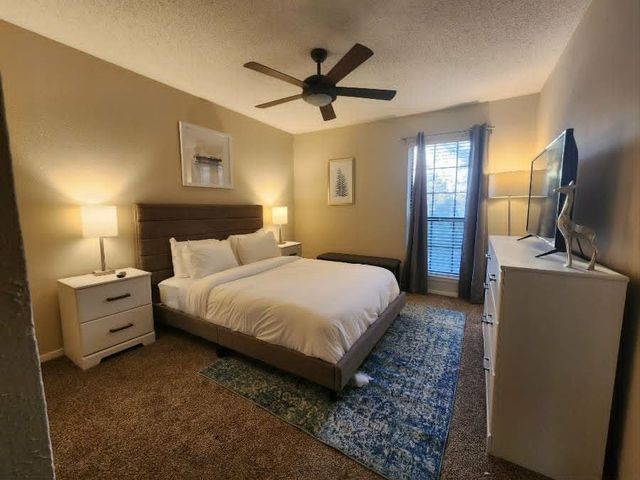 1100 Riverchase Lane 209, Arlington, TX 76011
