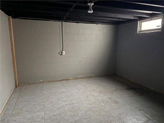 3025 Lamb Drive, Coventry, OH 44319