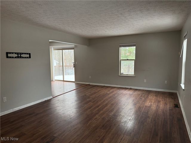 3025 Lamb Drive, Coventry, OH 44319