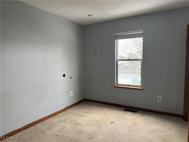 3025 Lamb Drive, Coventry, OH 44319