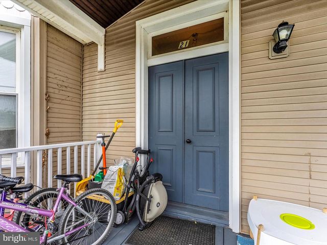 21 E A ST, Brunswick, MD 21716